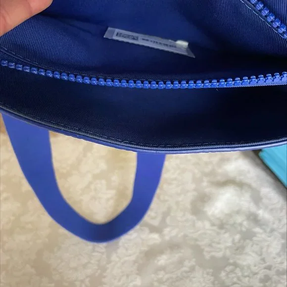 Authentic Louis Vuitton S Lock Slingbag Taurillon Monogram - Picture 6 of 8